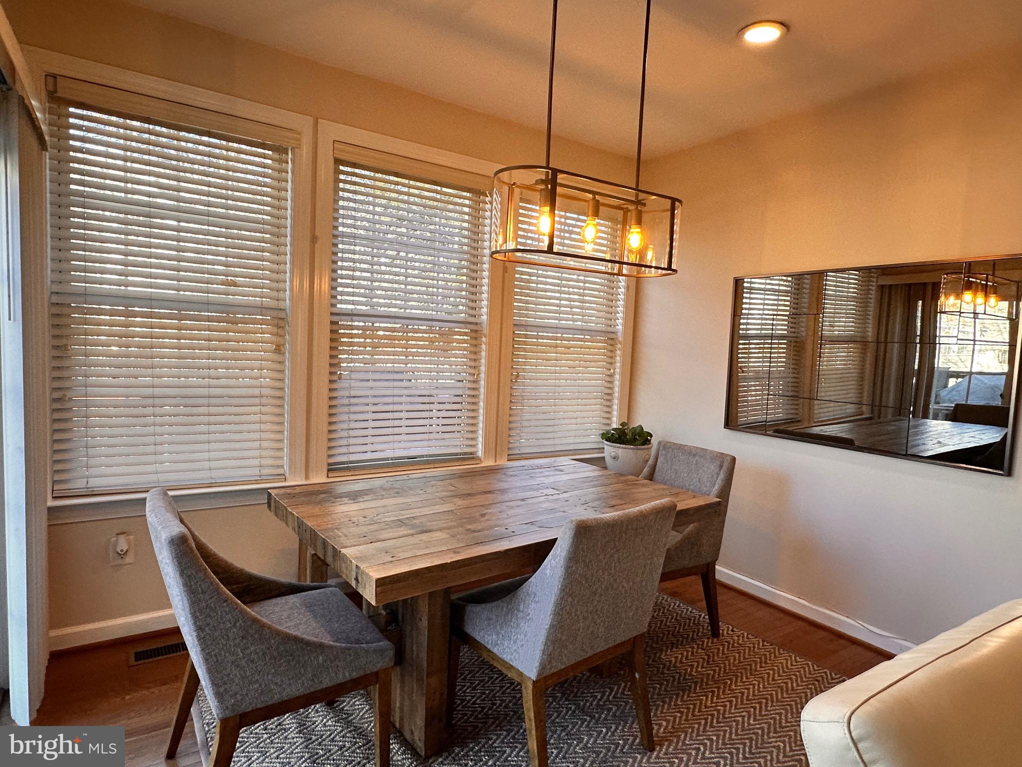 HIGHLAND OAKS - Residential Lease