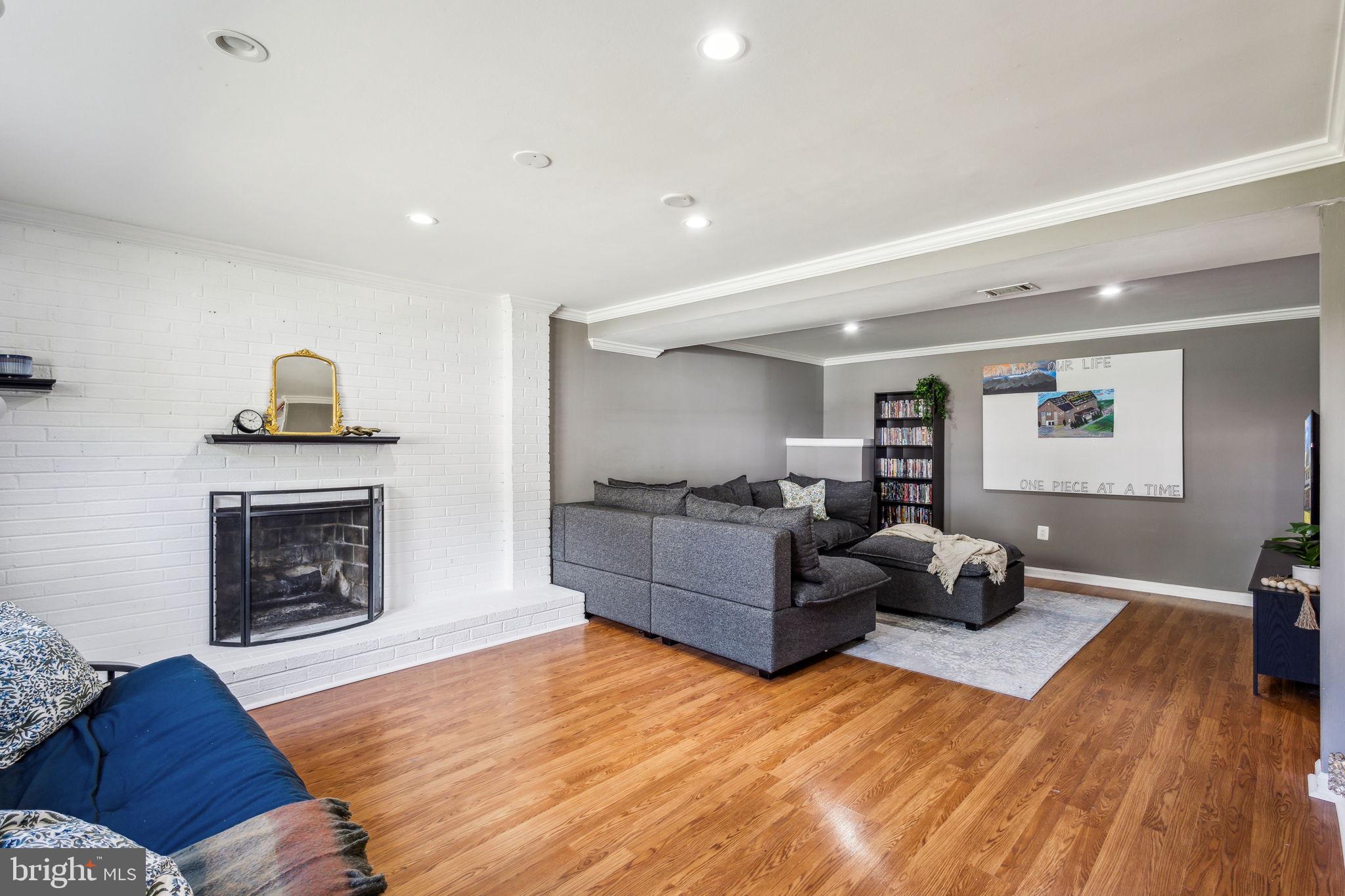 DALE CITY - Residential