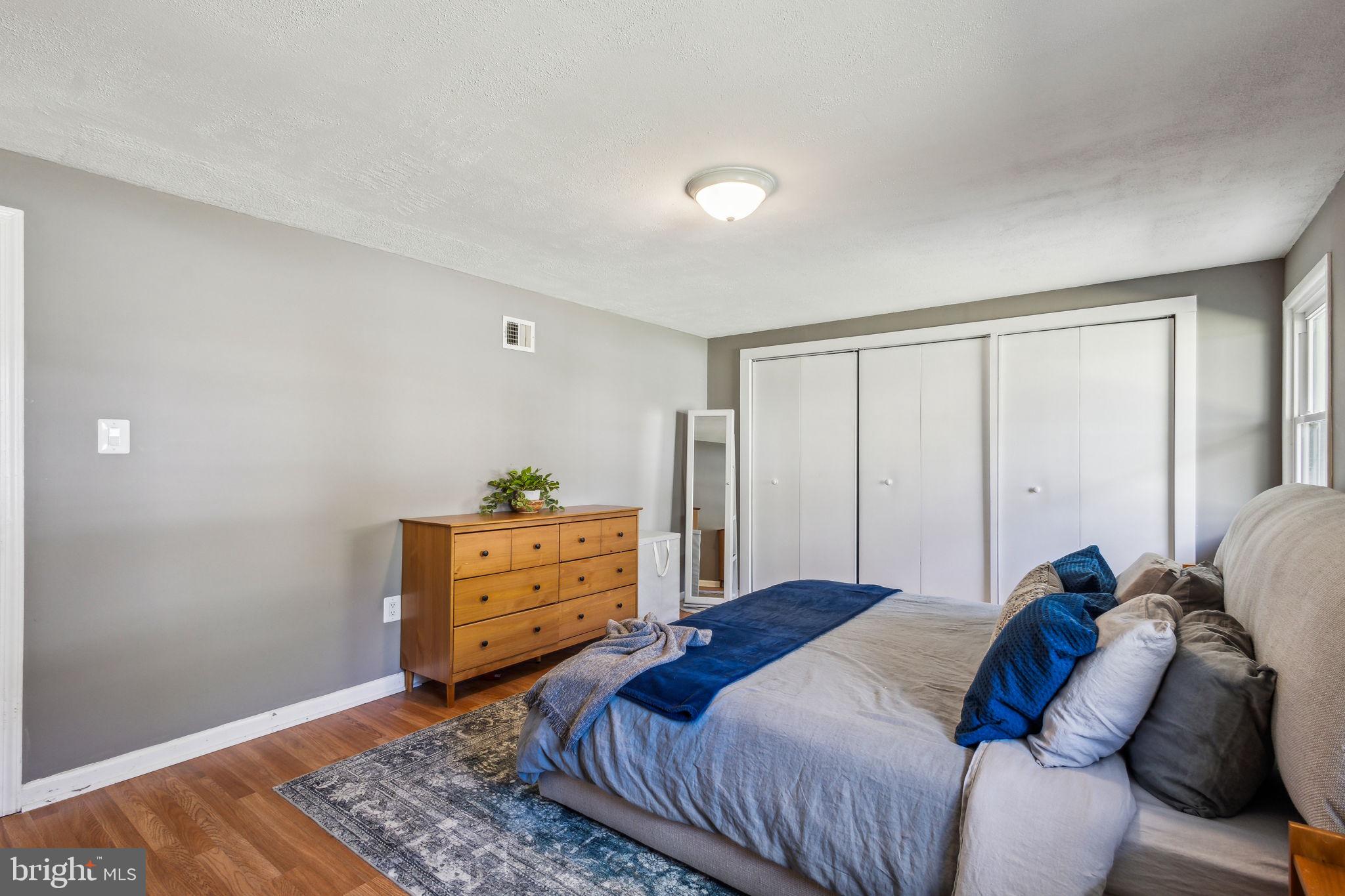 DALE CITY - Residential