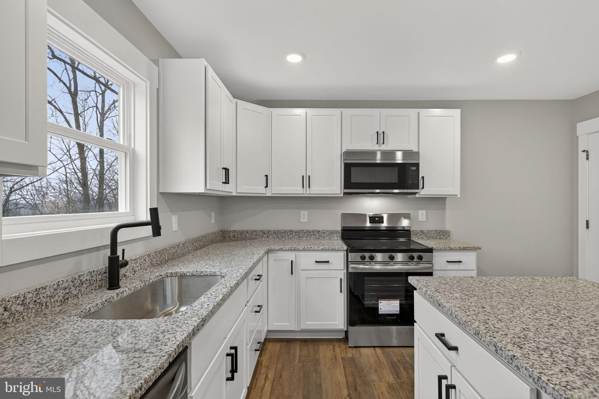 WILDE ACRES - Residential