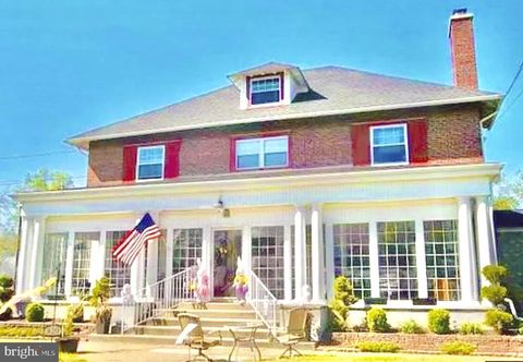 420 HEULINGS AVENUE 2S RIVERSIDE NJ 08075