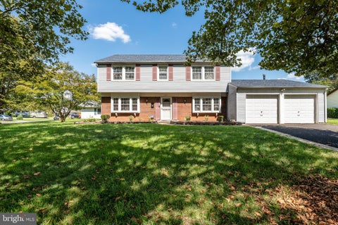 Homes For Sale - 27 East Lane<br/> Burlington County, WILLINGBORO, NJ 08046