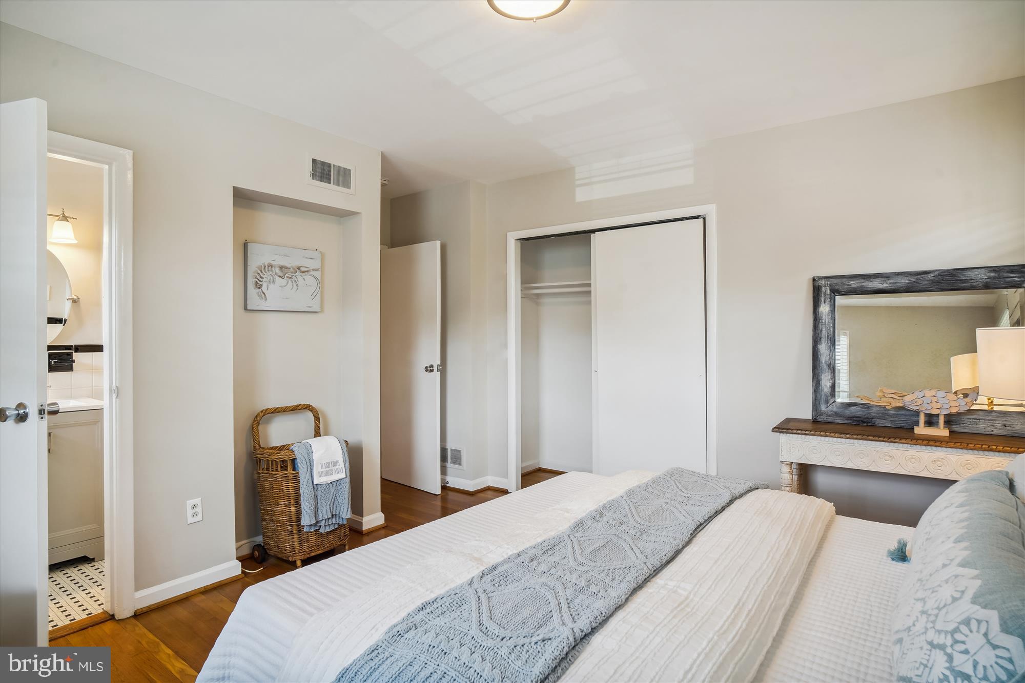 BETHESDA OVERLOOK - Residential