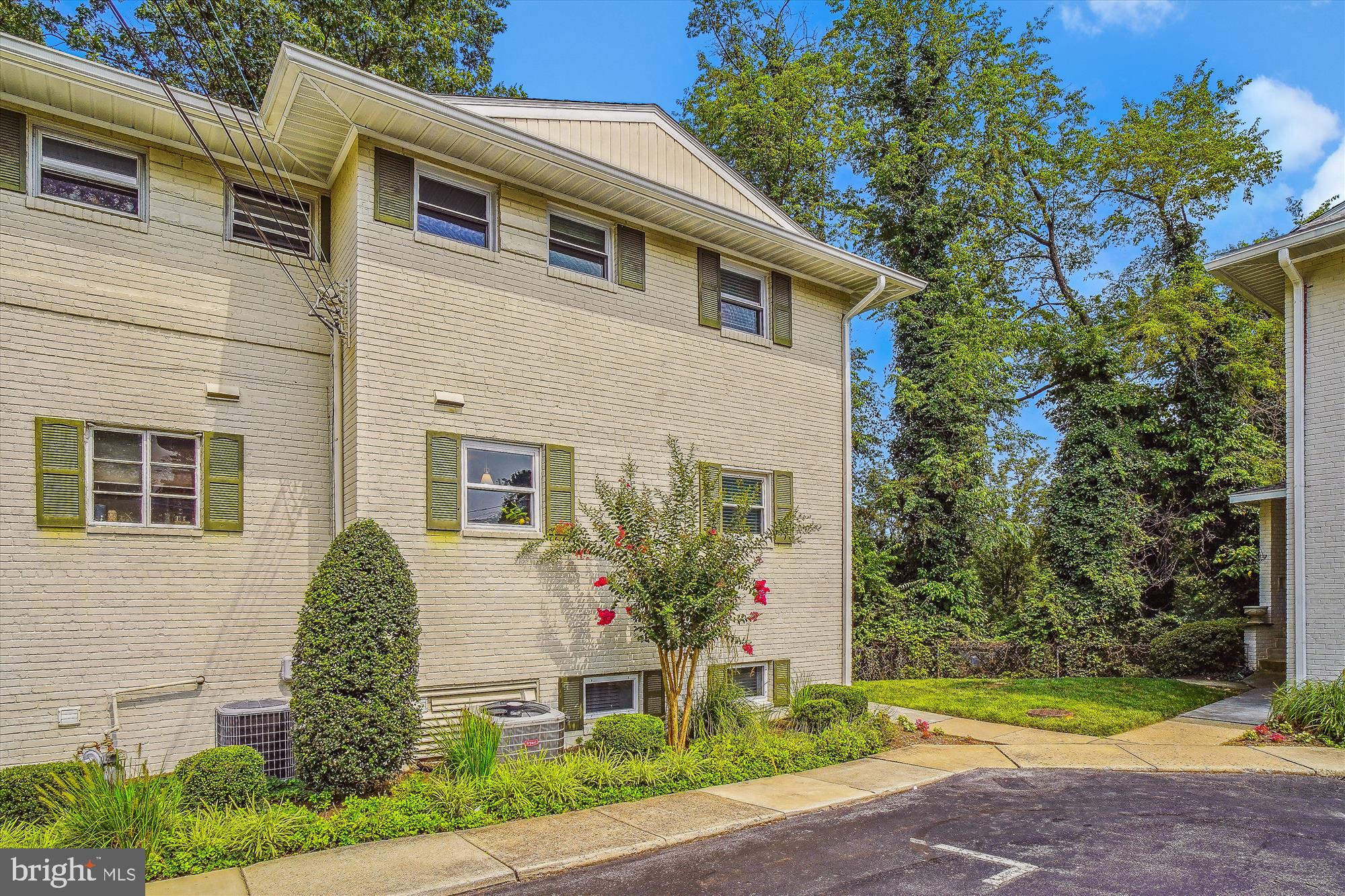 BETHESDA OVERLOOK - Residential