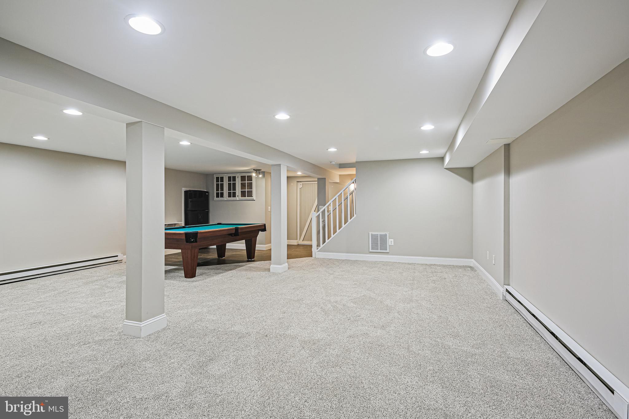 MERRYMAN MANOR - Residential