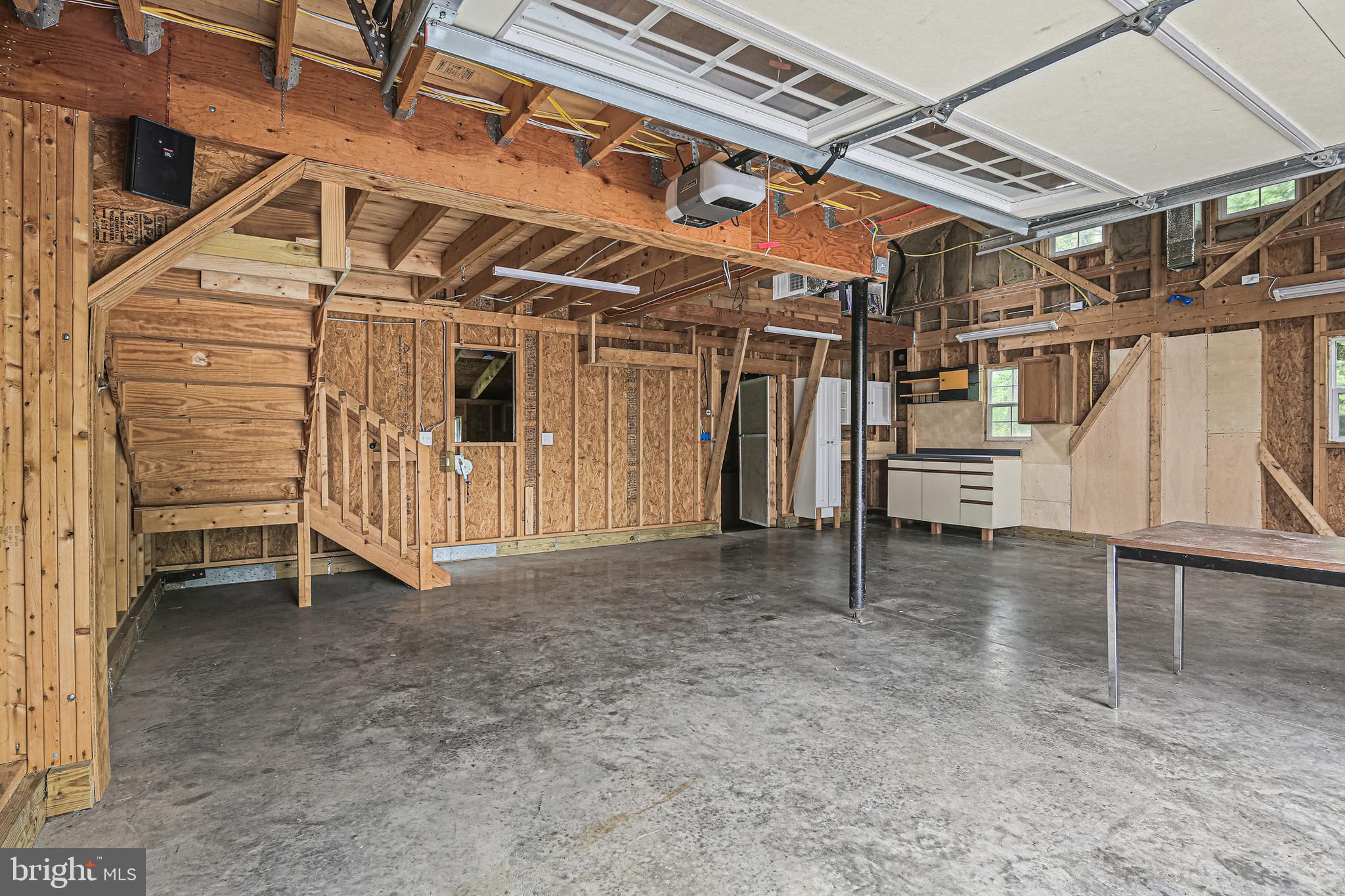 MERRYMAN MANOR - Residential