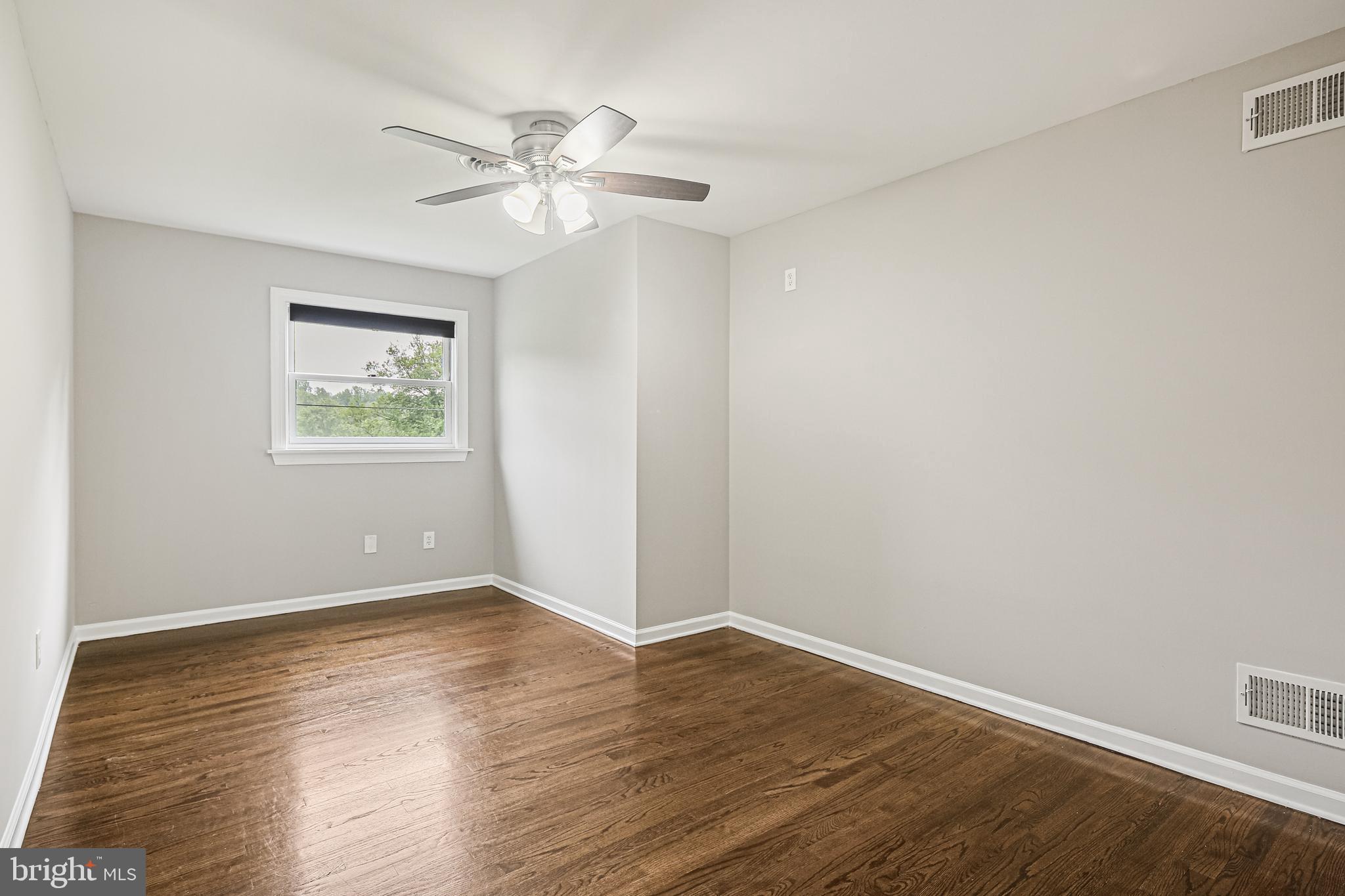 MERRYMAN MANOR - Residential