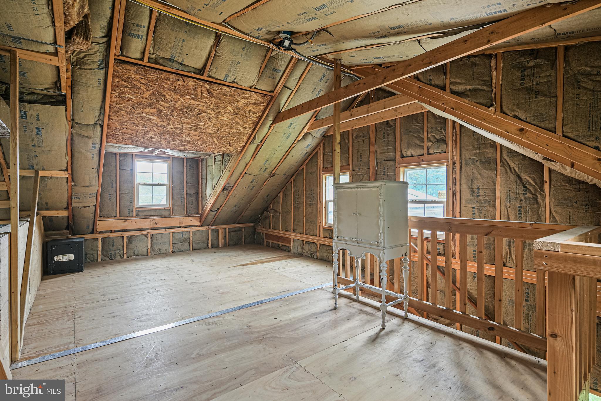 MERRYMAN MANOR - Residential