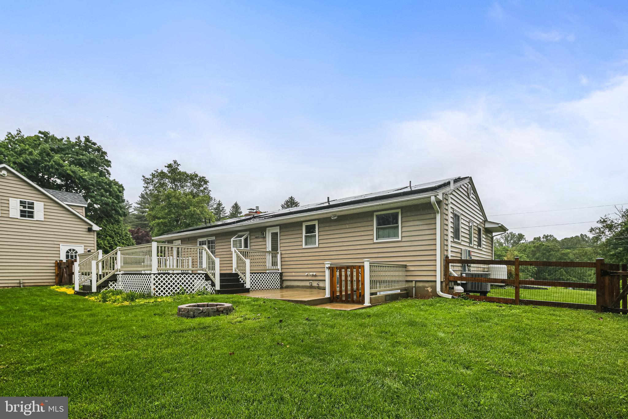 MERRYMAN MANOR - Residential