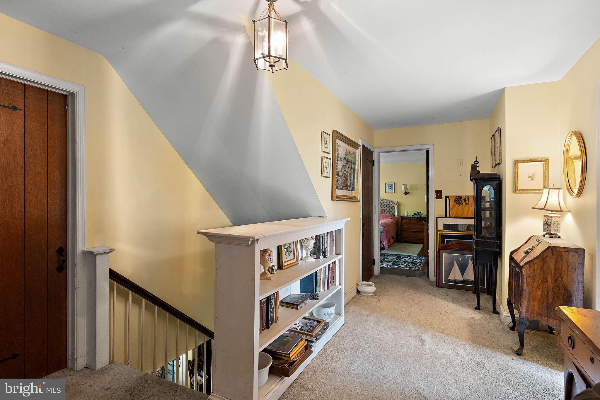 RADNOR HUNT - Residential