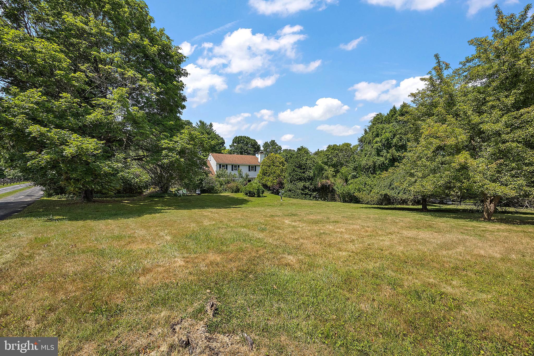 RADNOR HUNT - Residential