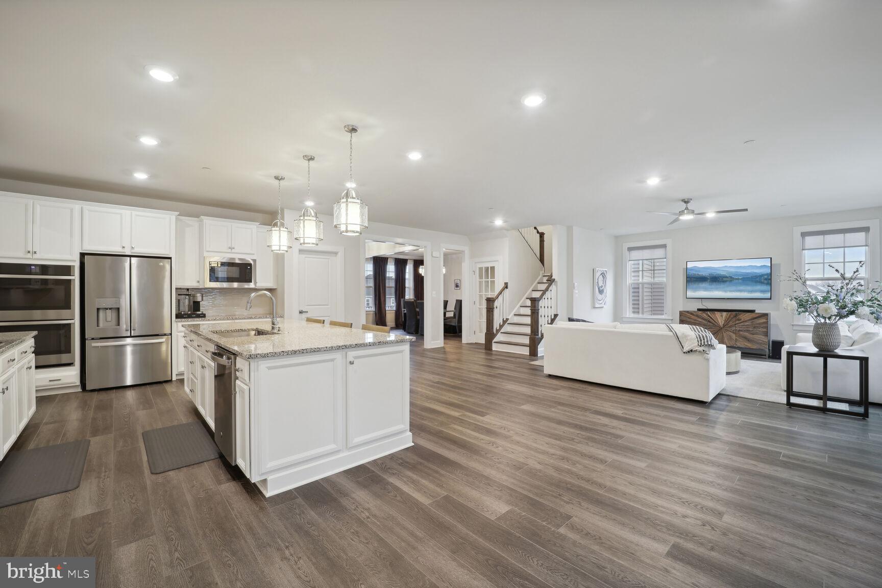 MAPLE LAWN SOUTH - Residential