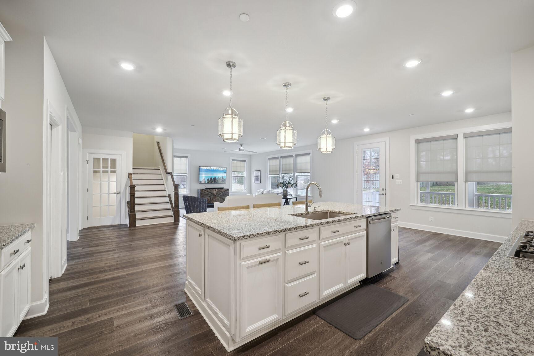 MAPLE LAWN SOUTH - Residential