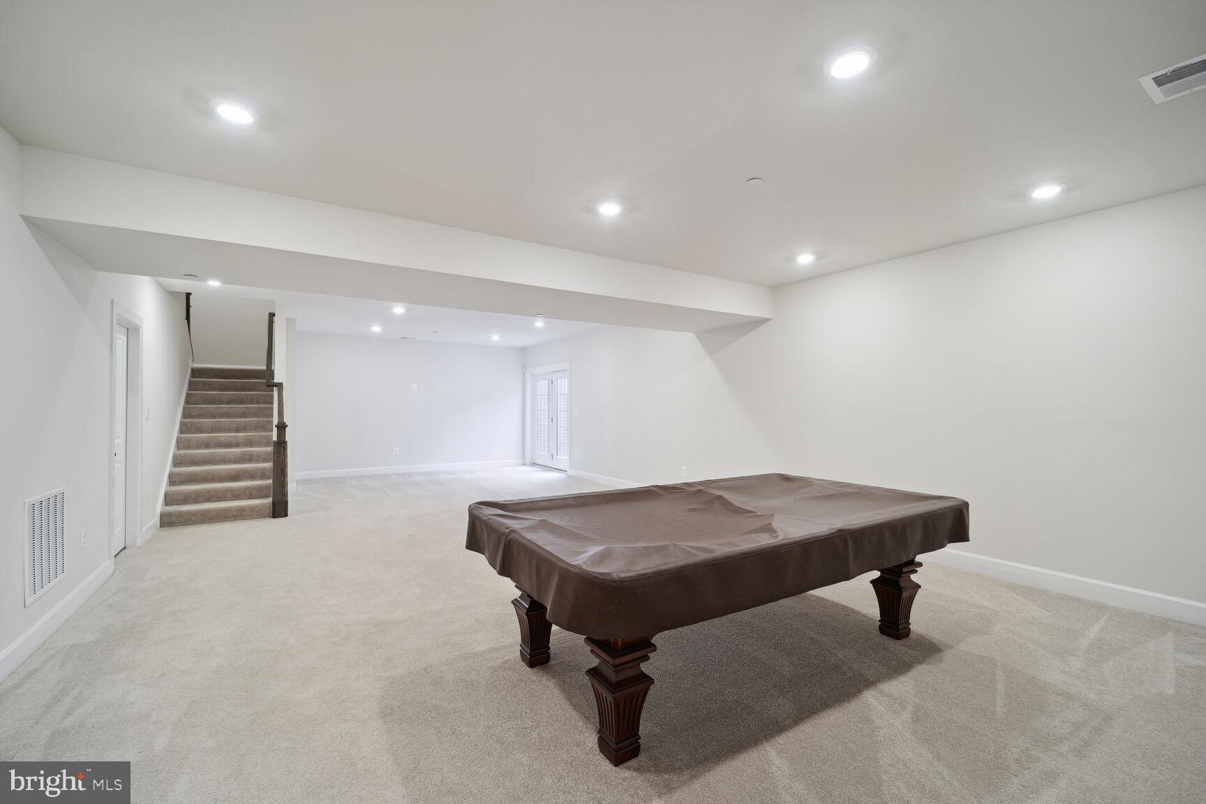 MAPLE LAWN SOUTH - Residential