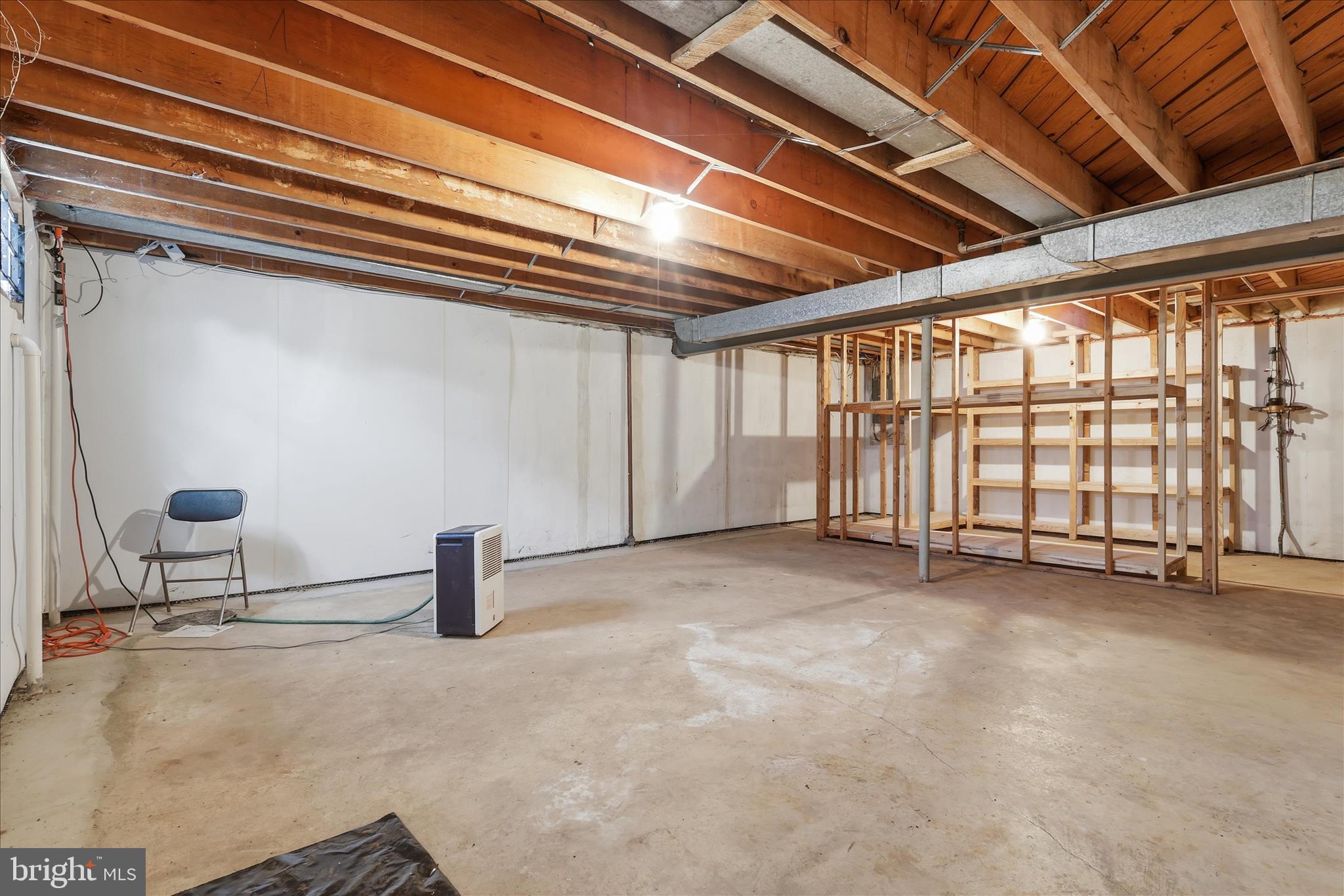 WHITE OAK MANOR - Residential