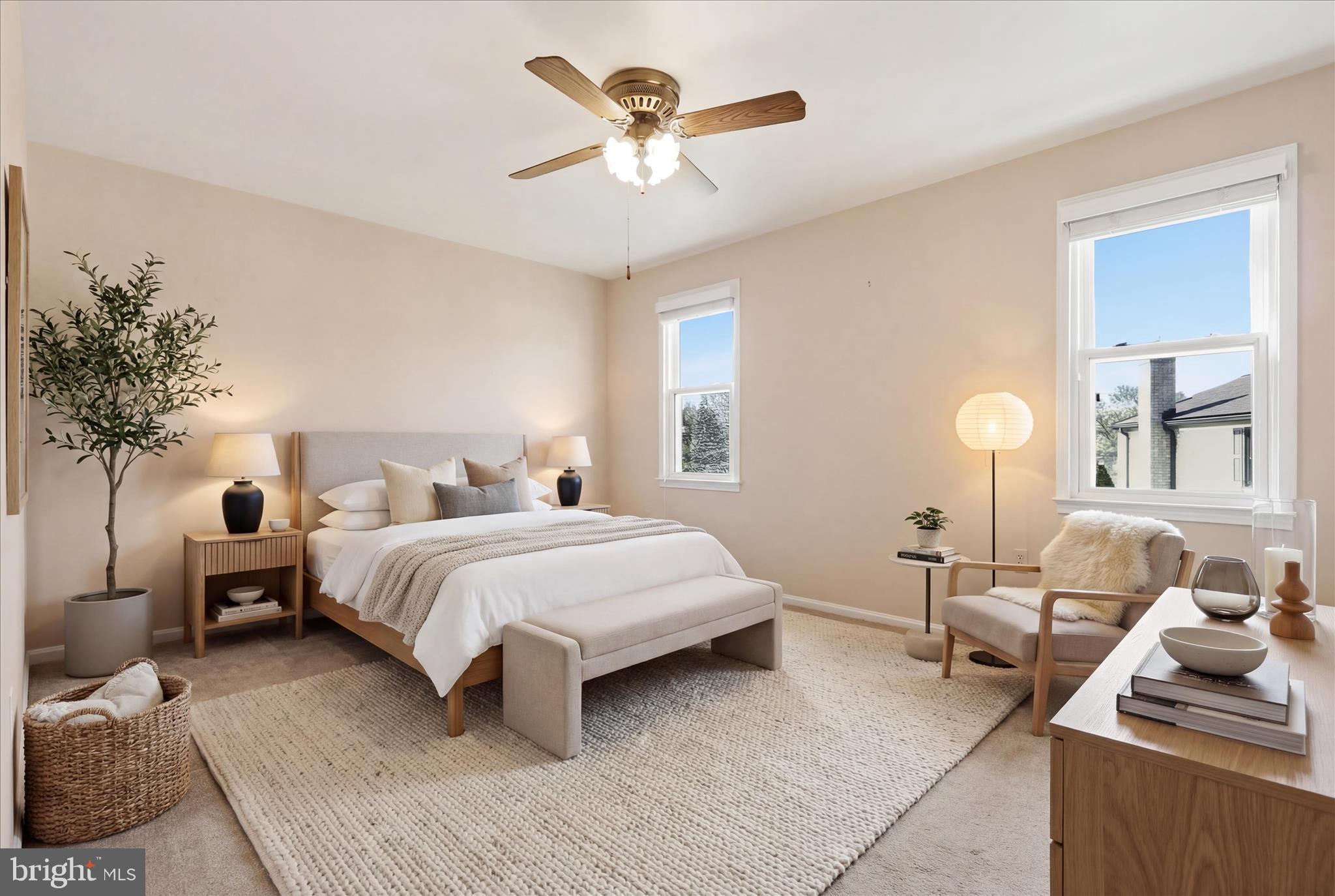 WHITE OAK MANOR - Residential