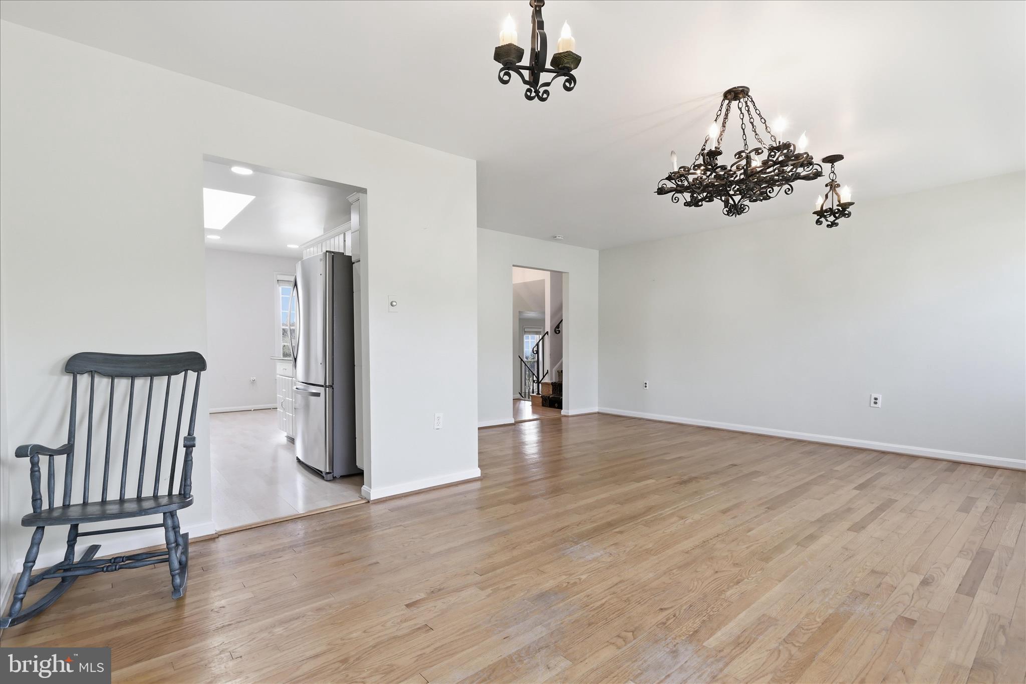 WHITE OAK MANOR - Residential