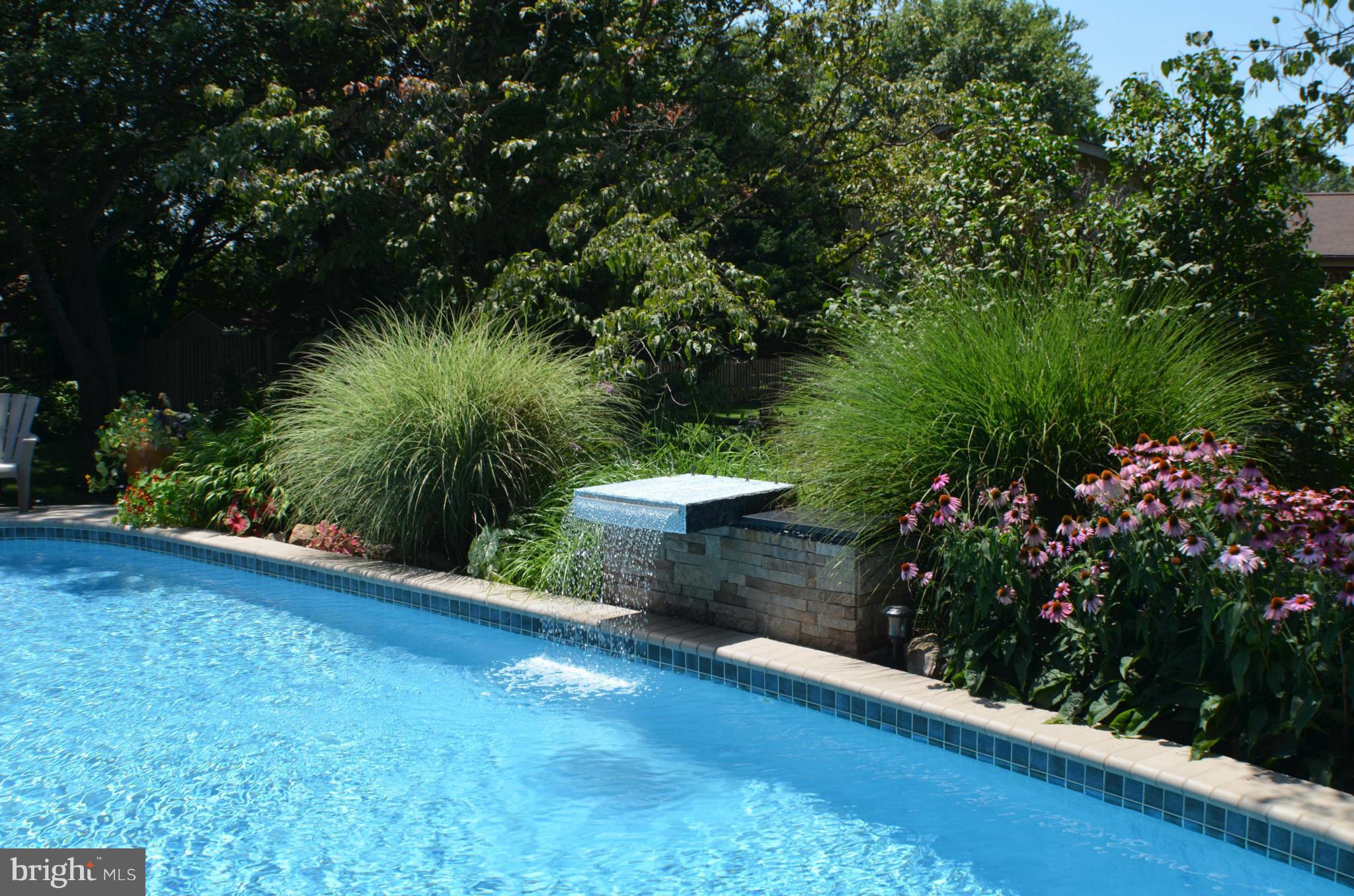 FOX MILL ESTATES - Residential