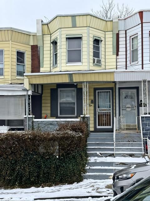 Townhouse For Sale - 1658 N Redfield Street<br/> PHILADELPHIA, PA 19151