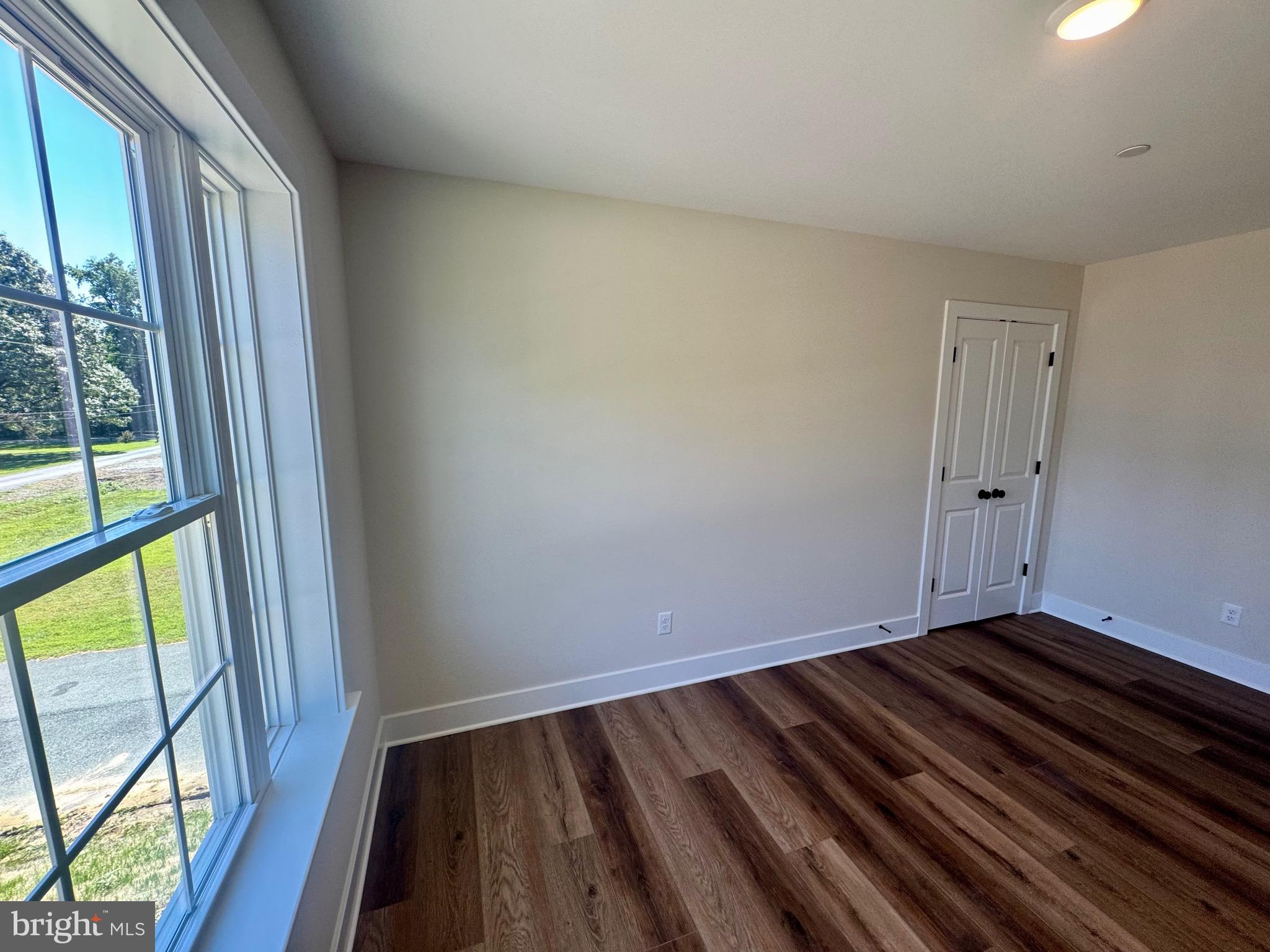 ROMANCOKE ON THE BAY - Residential