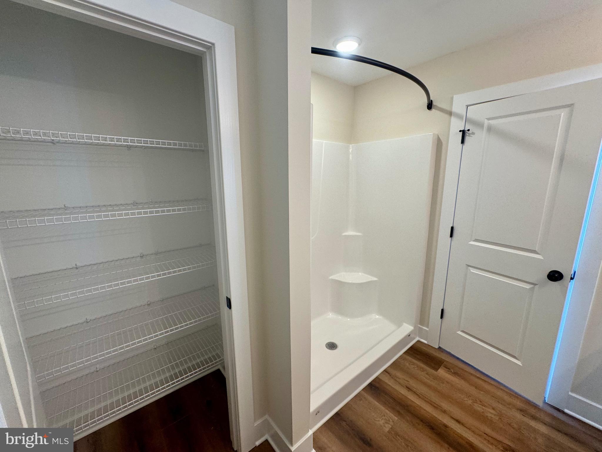 ROMANCOKE ON THE BAY - Residential