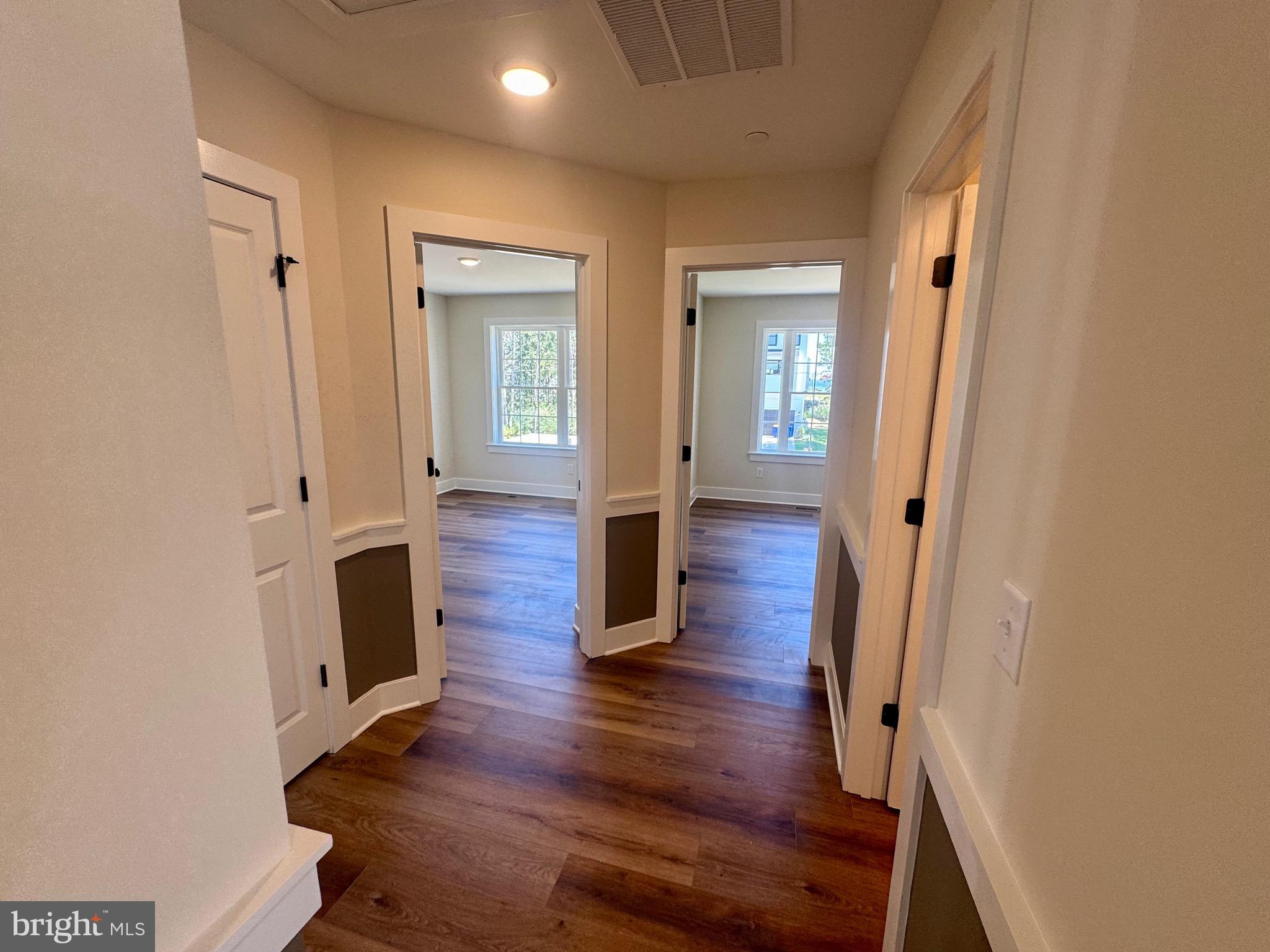 ROMANCOKE ON THE BAY - Residential