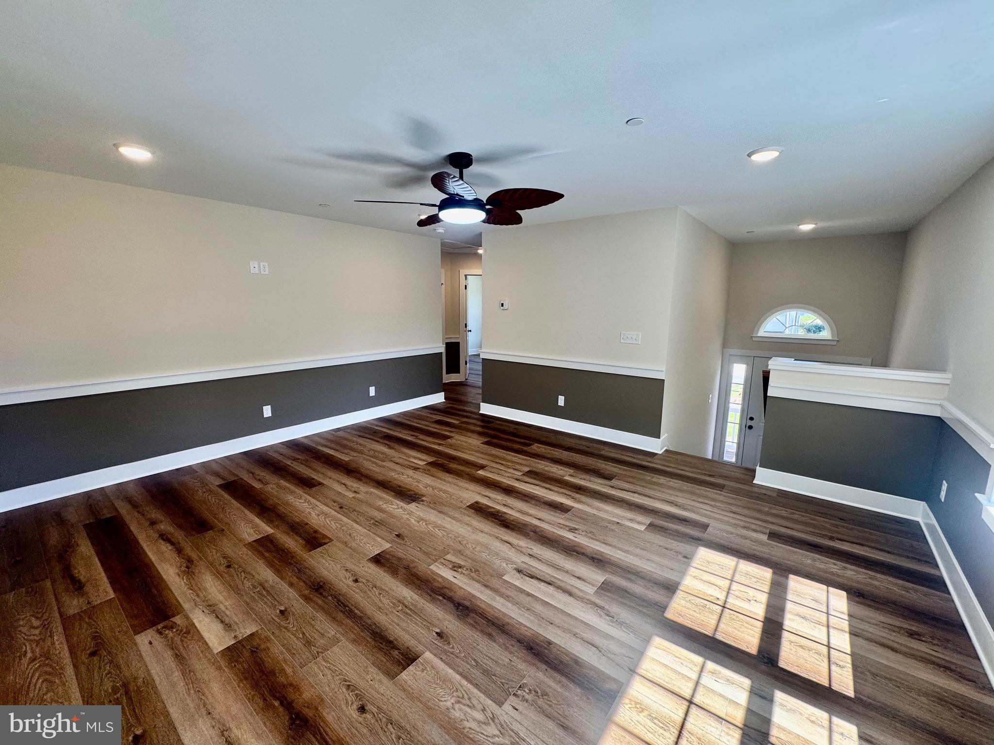 ROMANCOKE ON THE BAY - Residential