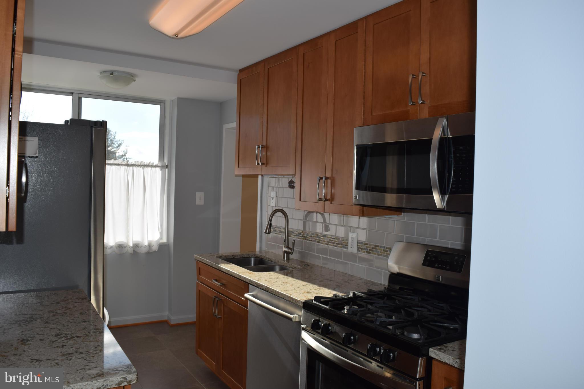 THE FOUNTAINS - Residential Lease