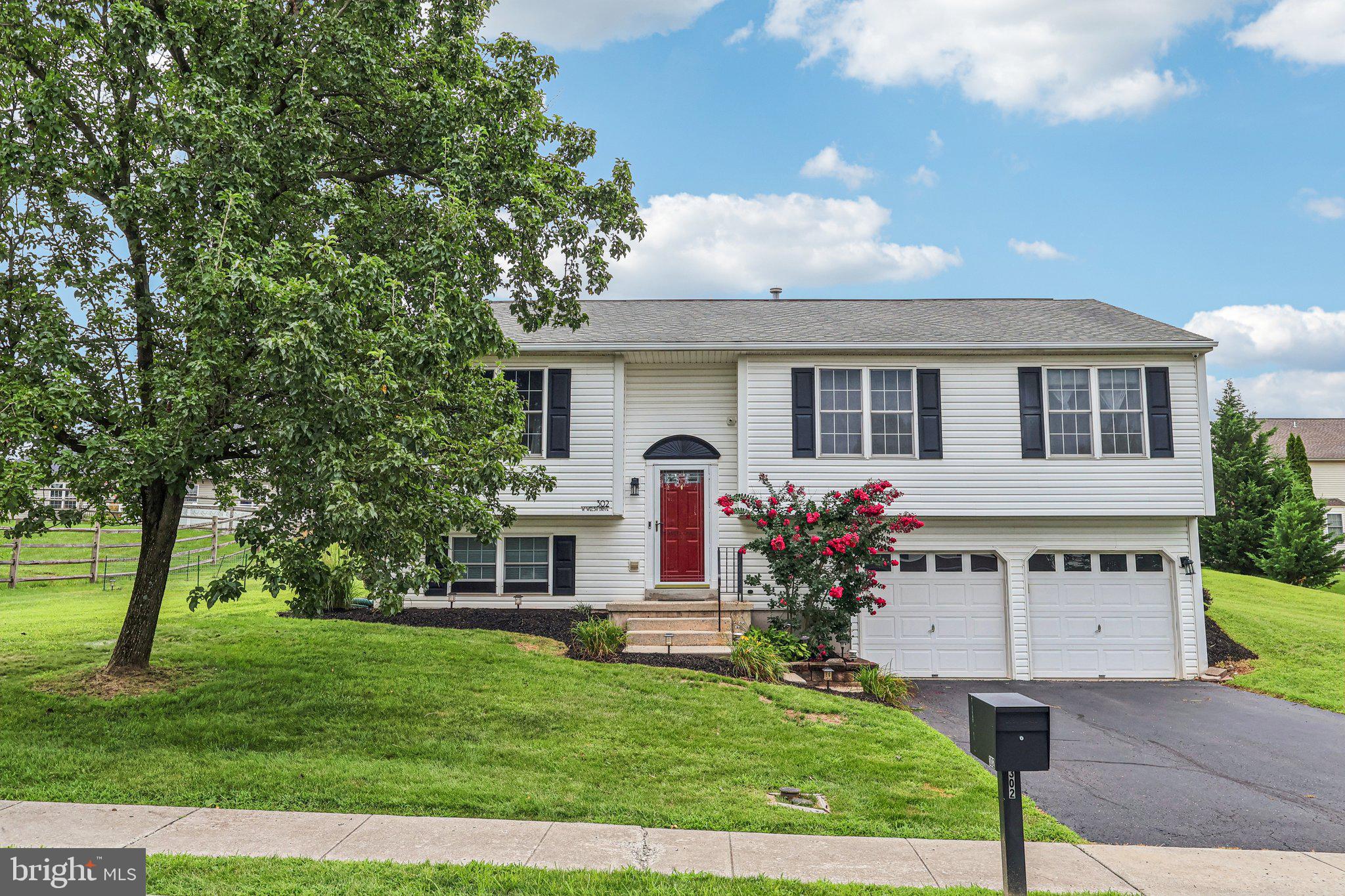 AMITY GARDENS - Residential