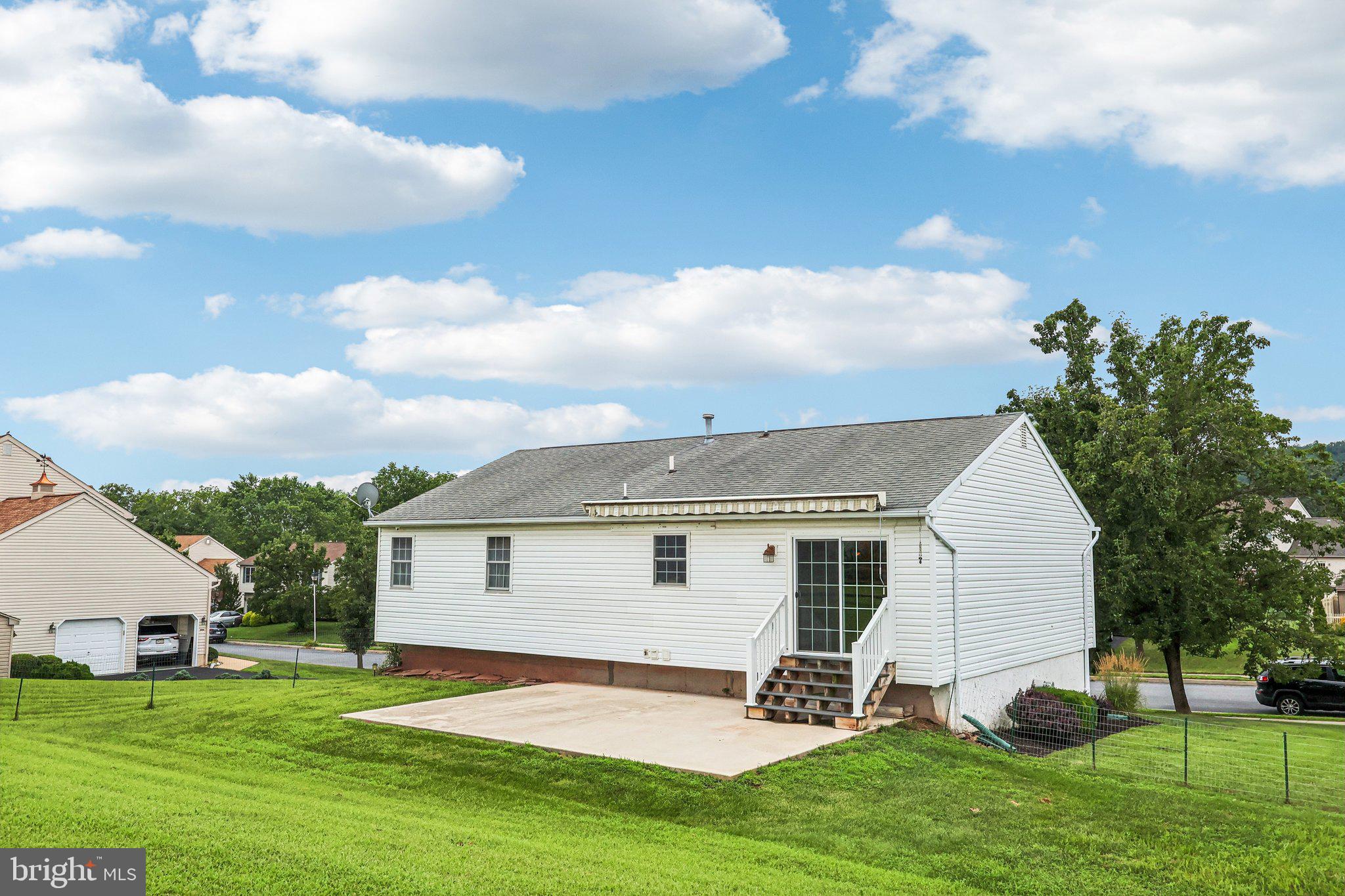 AMITY GARDENS - Residential