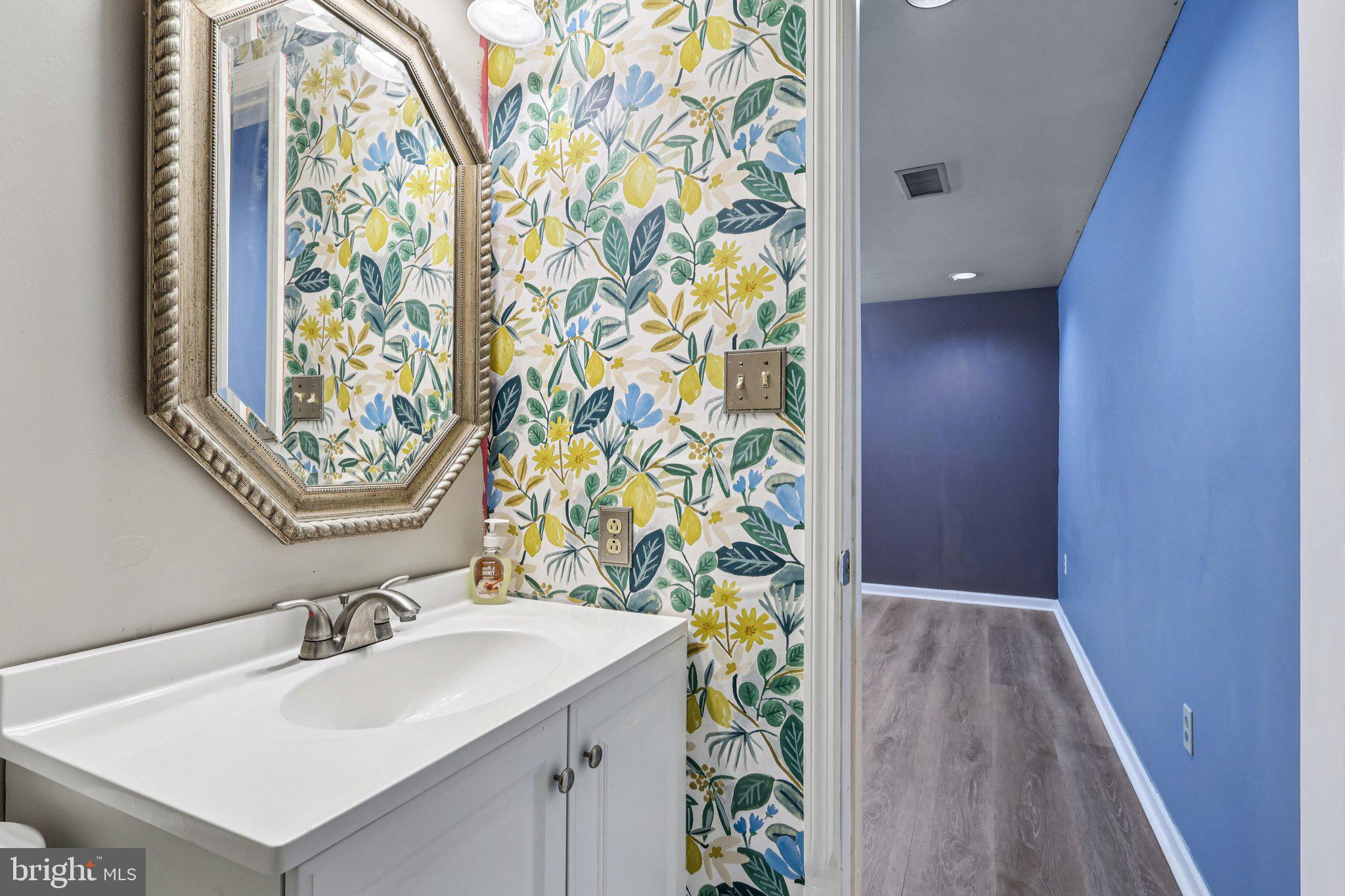 AMITY GARDENS - Residential