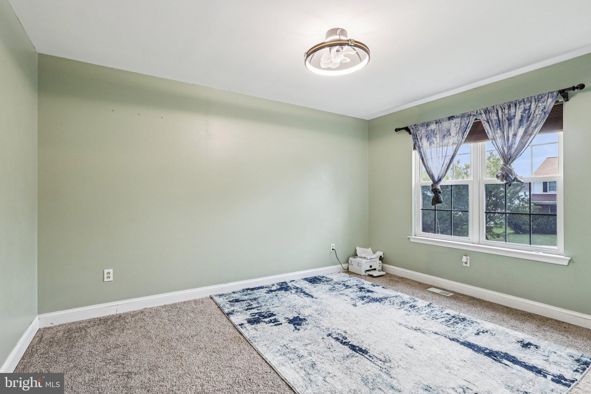 AMITY GARDENS - Residential