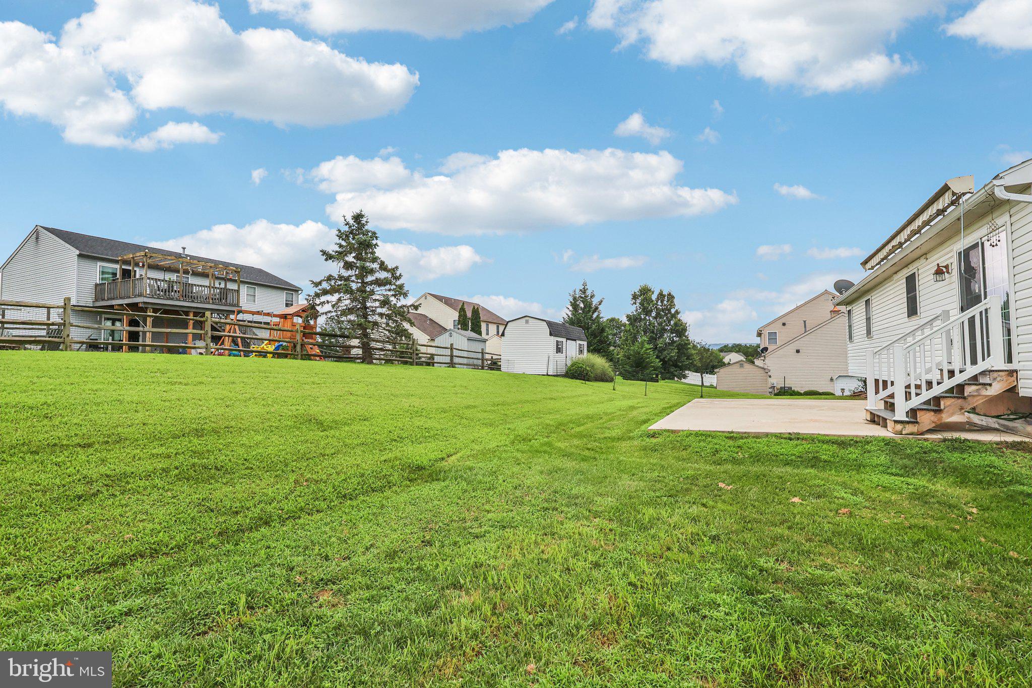 AMITY GARDENS - Residential