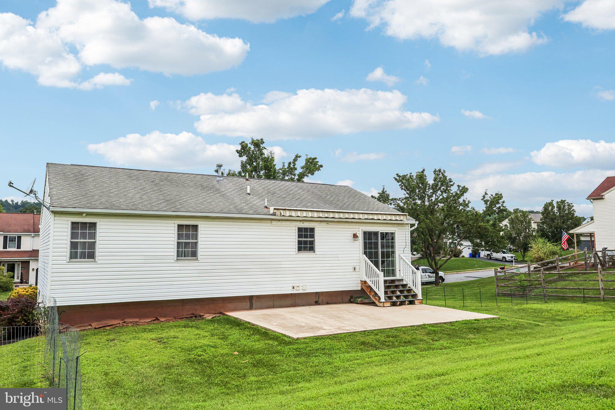 AMITY GARDENS - Residential