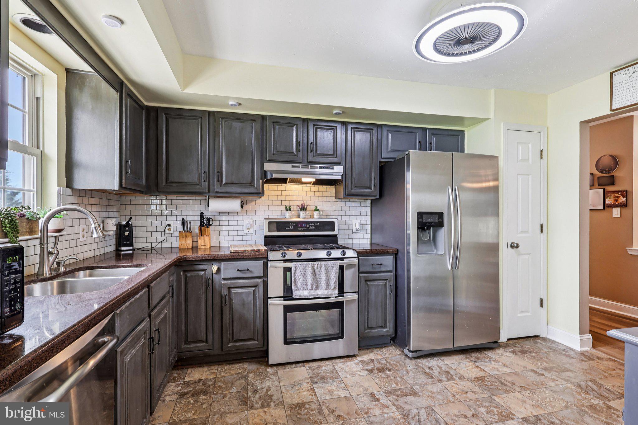 AMITY GARDENS - Residential