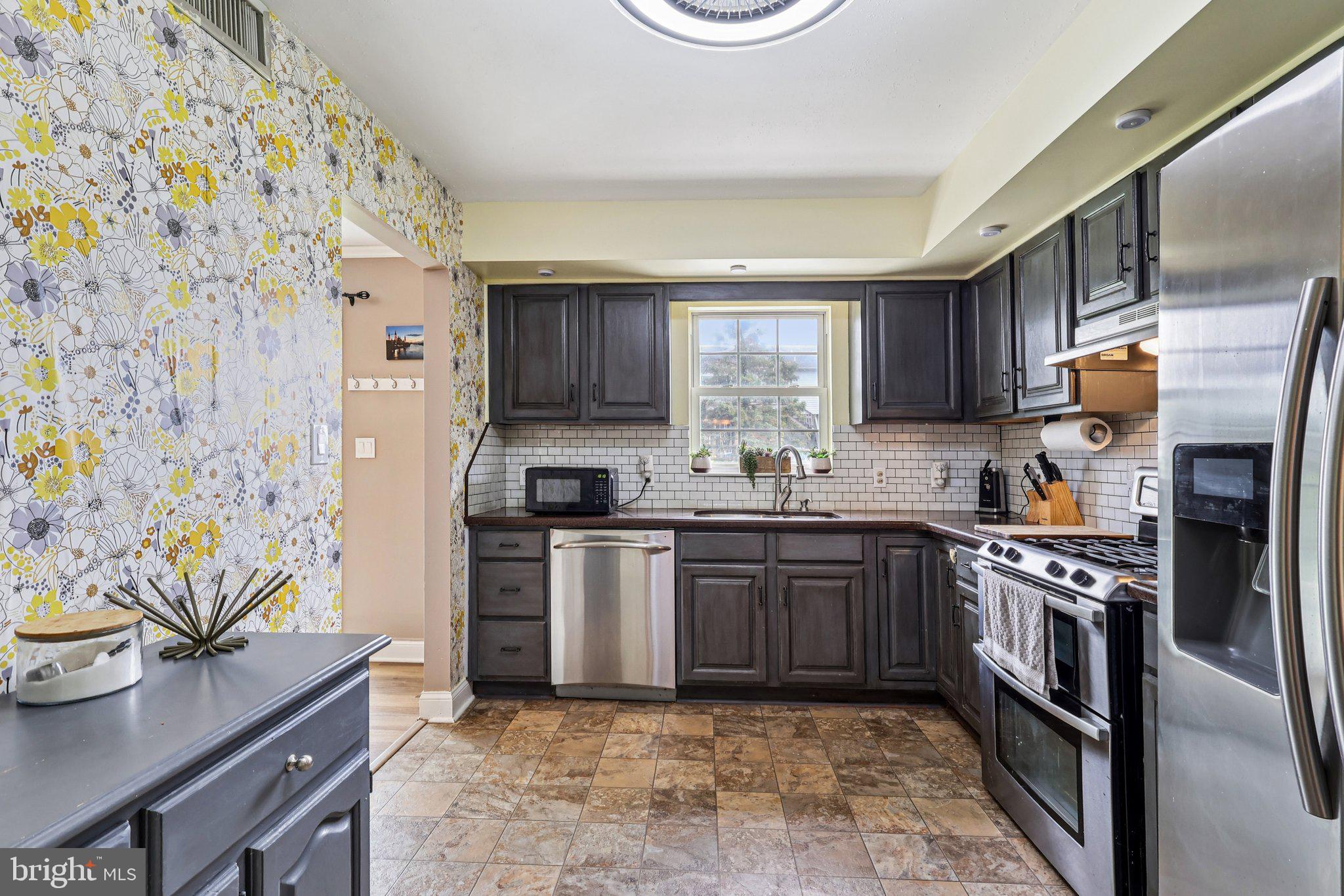 AMITY GARDENS - Residential