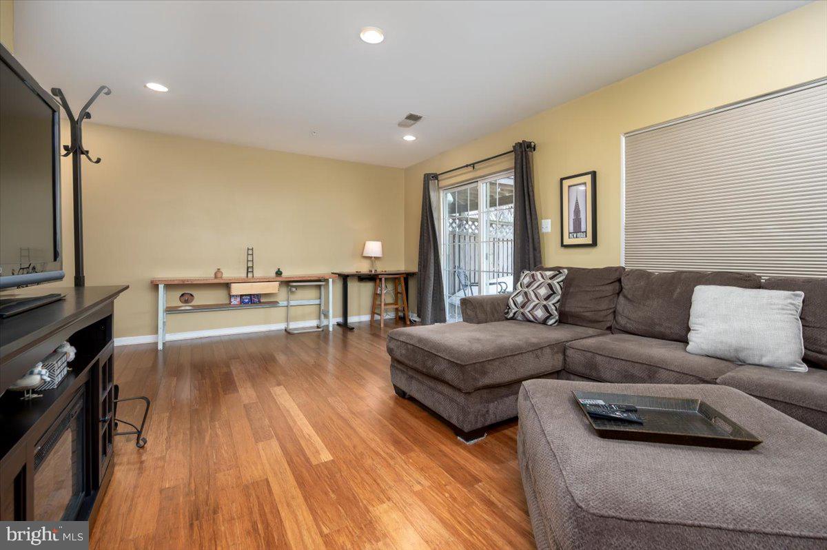 TANYARD SPRINGS - Residential