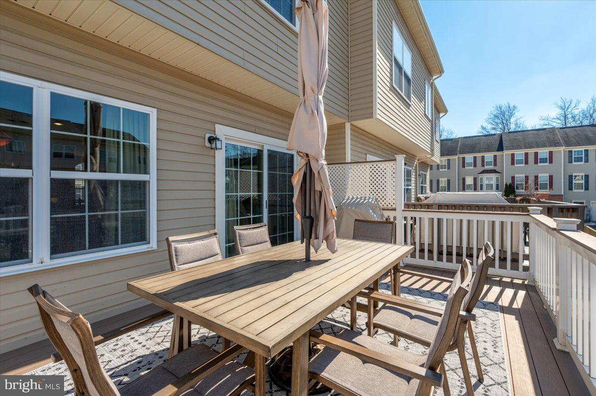 TANYARD SPRINGS - Residential