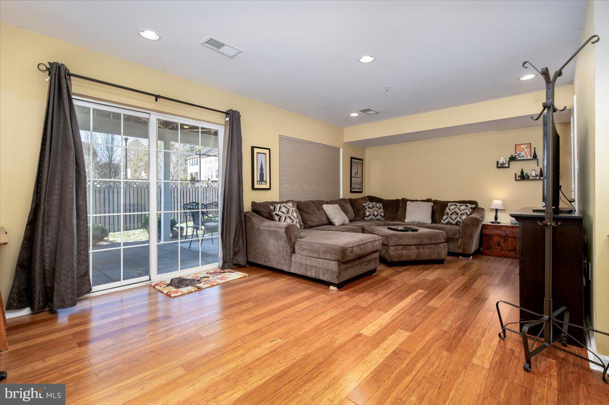 TANYARD SPRINGS - Residential