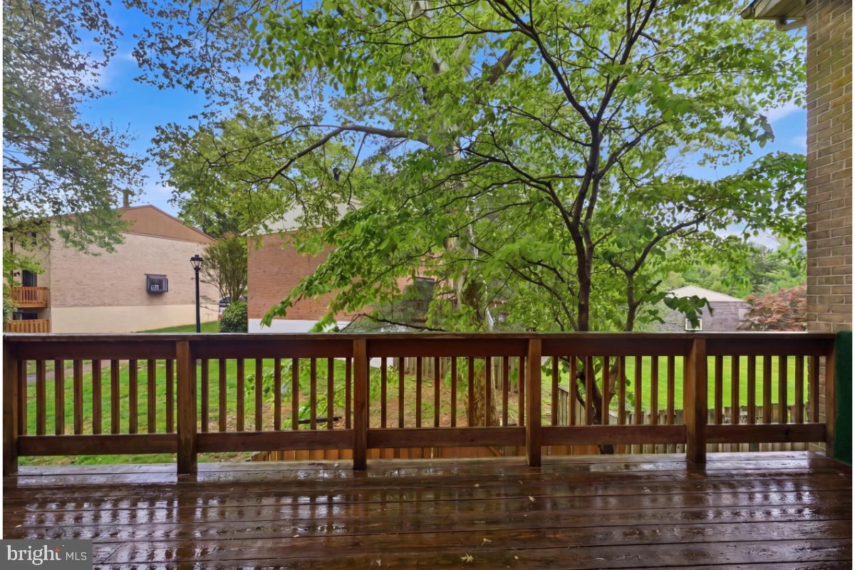 VILLAGE OF OWEN BROWN - Residential