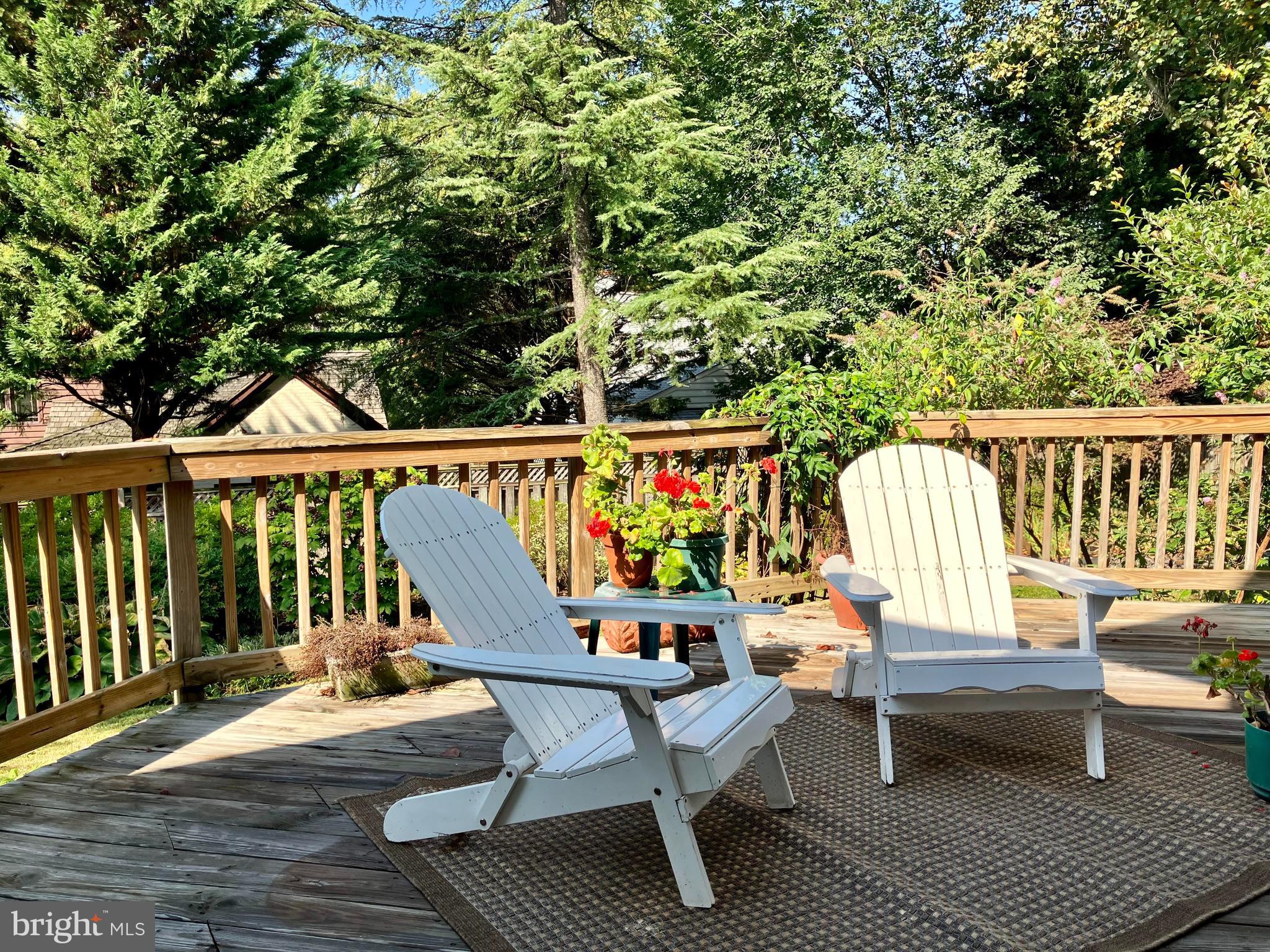 ENGLISH VILLAGE - Residential