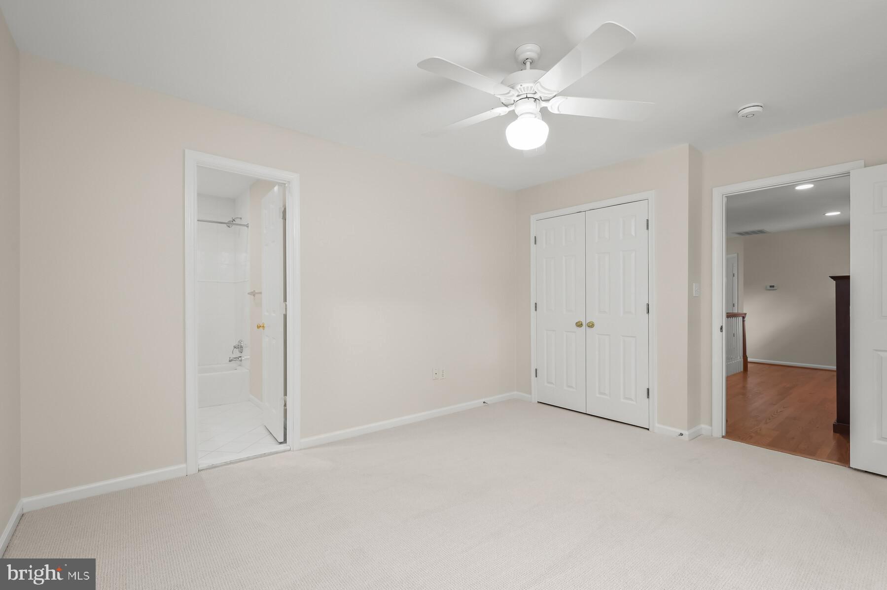 ENGLISH VILLAGE - Residential