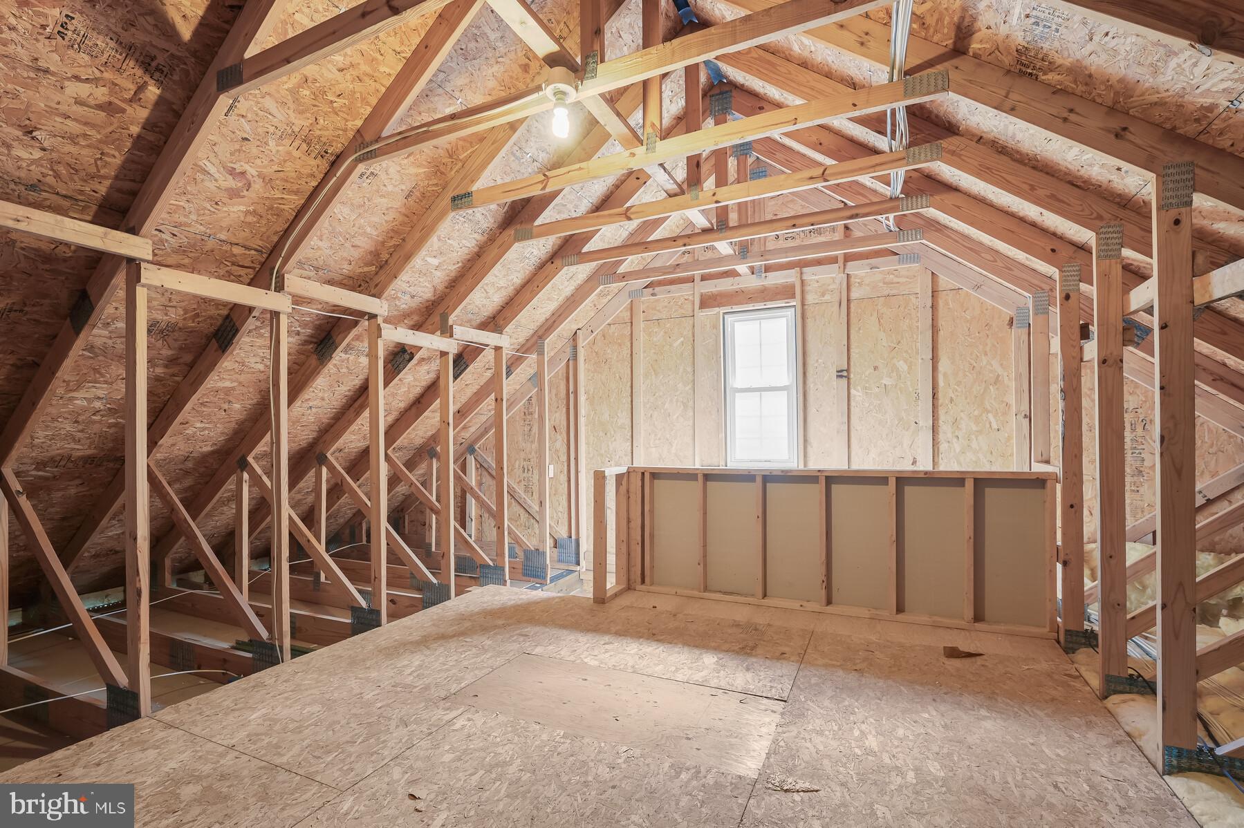 ENGLISH VILLAGE - Residential