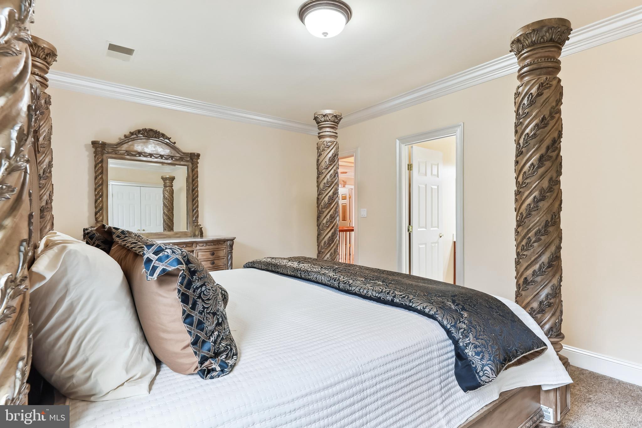 CLIFTON - Residential