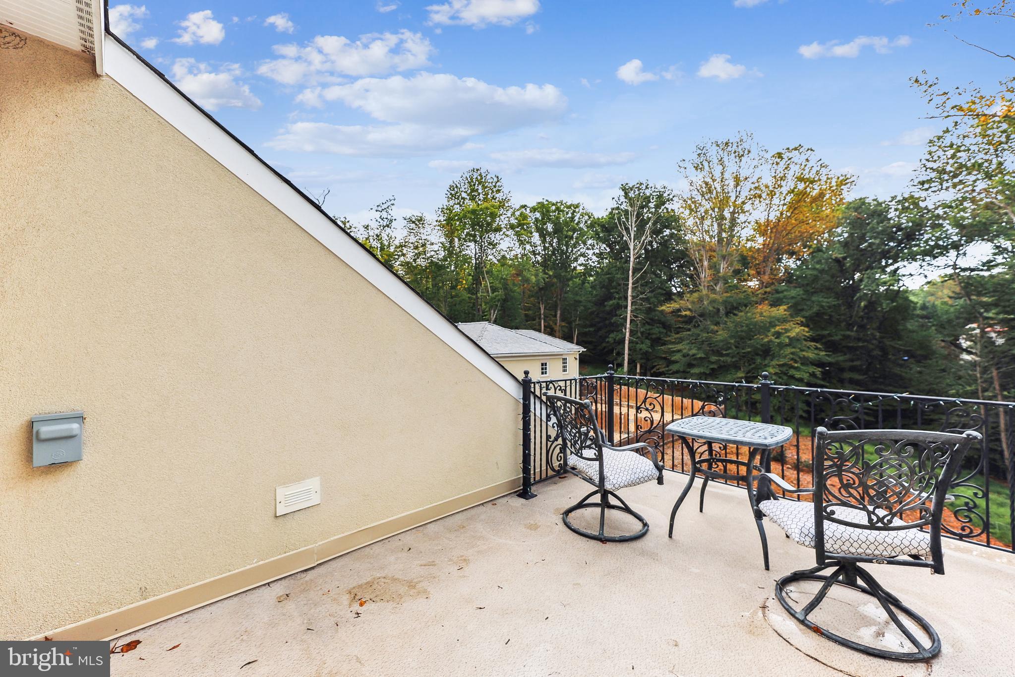 CLIFTON - Residential