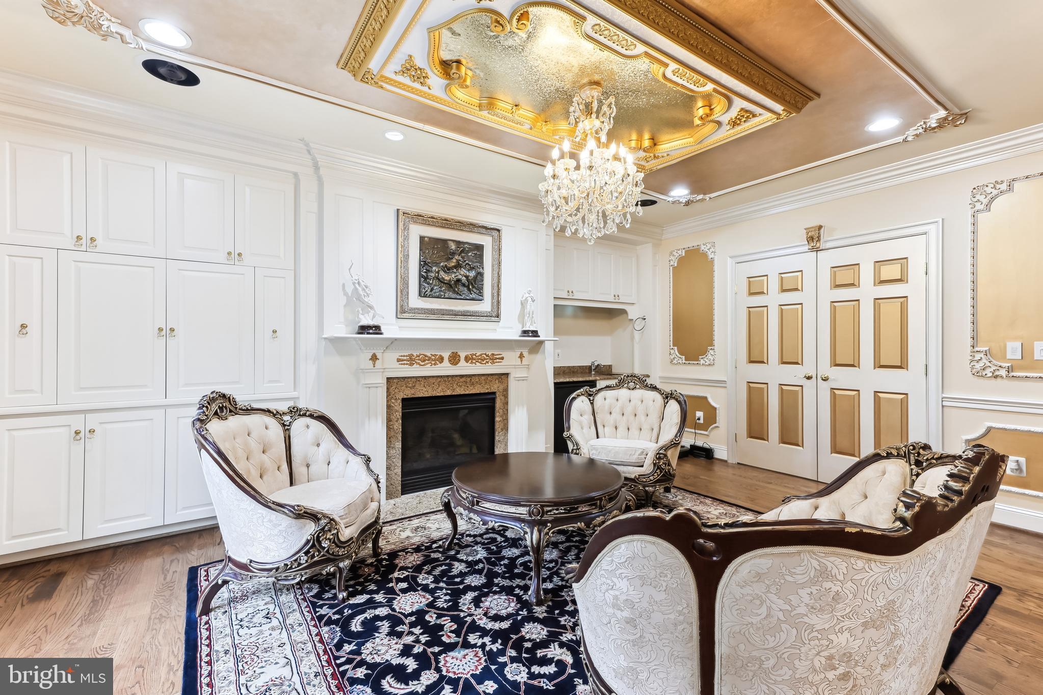 CLIFTON - Residential