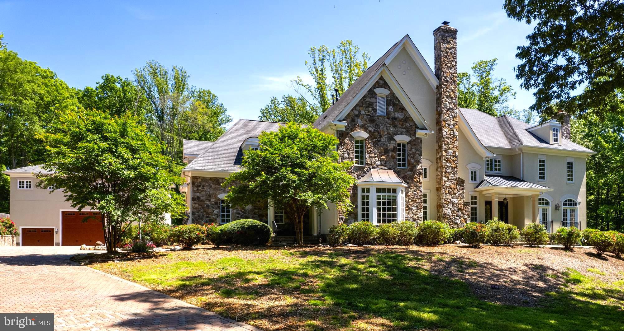CLIFTON - Residential