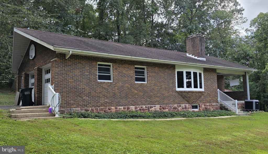 Photo of 475 Horseshoe Trail Road, DENVER, PA 17517 (MLS # PALA2077604)