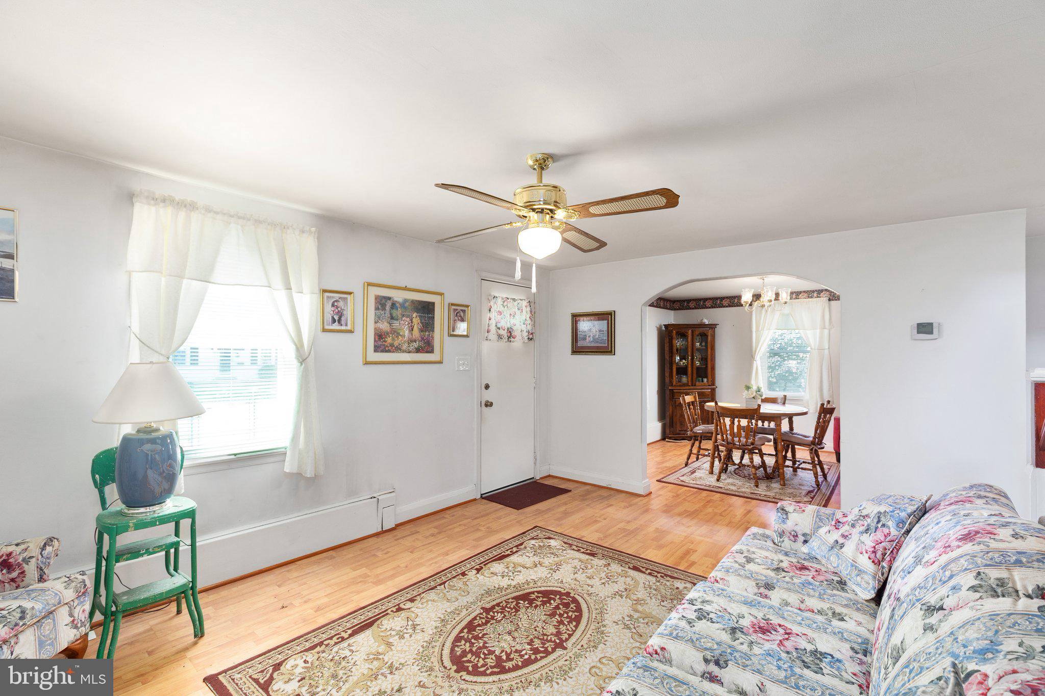 COLONIAL HOUSING - Residential