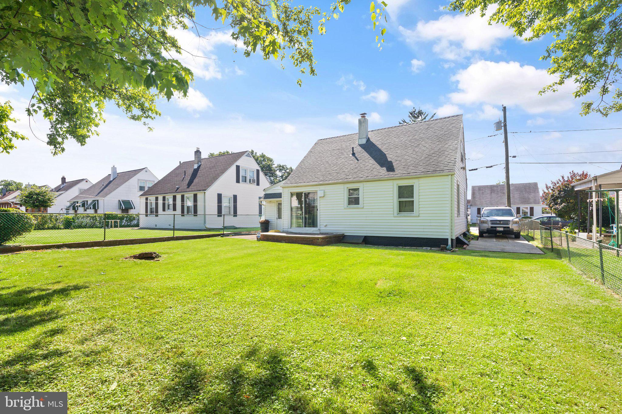 COLONIAL HOUSING - Residential